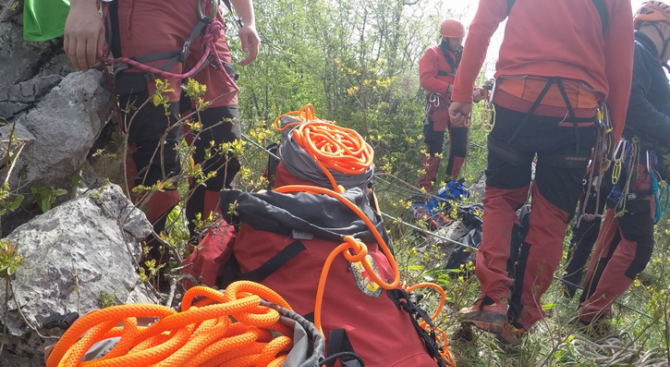 Канадски турист падна в река Боянска