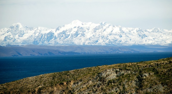 Боливия ще строи музей на дъното на езерото Титикака 