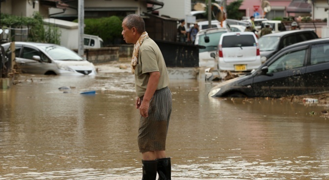 Природните бедствия отнеха живота на над 300 души в Япония този месец