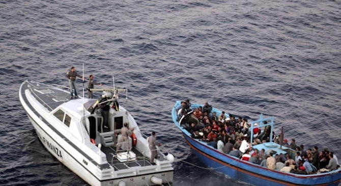 Малта прие кораб със 114 мигранти 