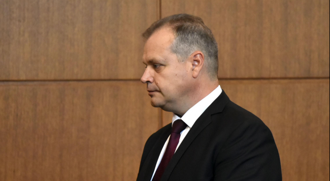 Съдът върна делото на прокуратурата срещу Лазар Лазаров - бившия шеф на АПИ (видео)