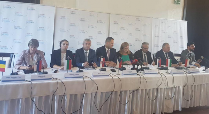 България и страните от Вишеградската група с обща позиция относно нелоялните търговски практики 