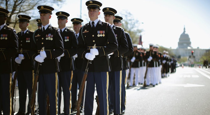 САЩ отлагат военния парад за догодина