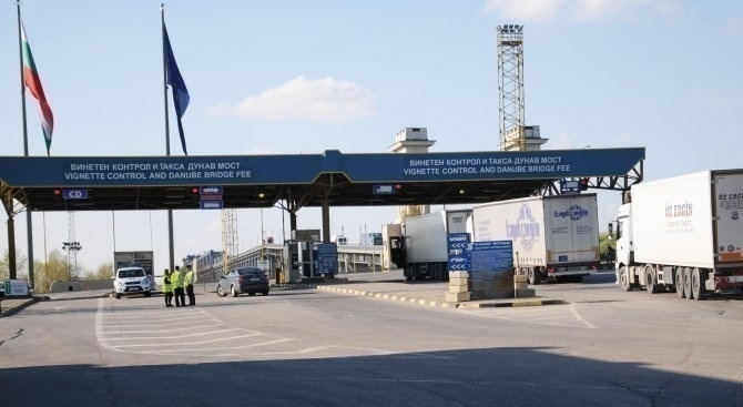 Интензивен трафик на границата с Гърция