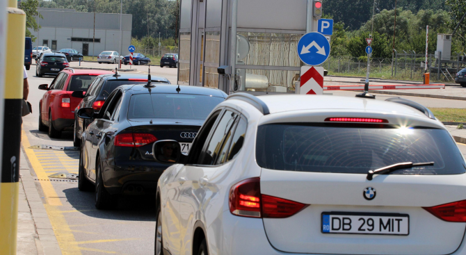Интензивен трафик на ГКПП Дунав мост-Русе