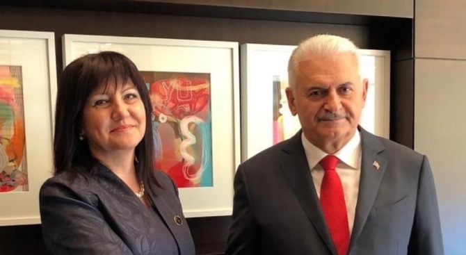 Цвета Караянчева се срещна с турския си колега Бинали Йълдъръм