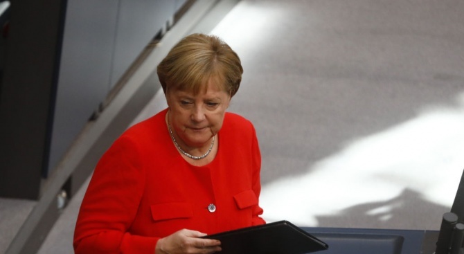 Меркел заяви, че "в Германия има доста антисемитизъм"