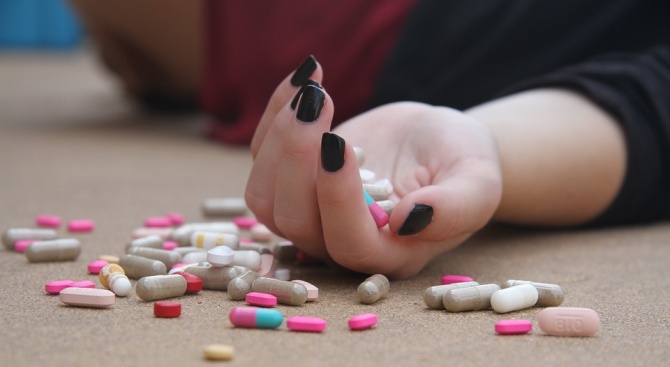 Американският Конгрес одобри законодателство за овладяване на проблема с пристрастяването към опиати