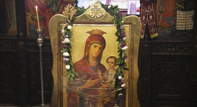 Чудотворната икона на Богородица Скоропослушница пристига в Харманли