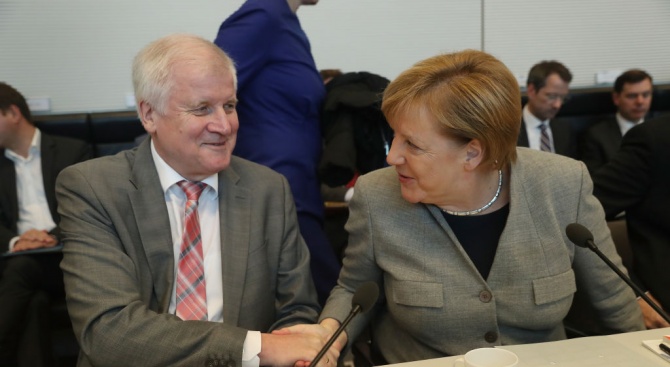 Сестринската партия на Меркел губи три министерства в коалицията в Бавария 