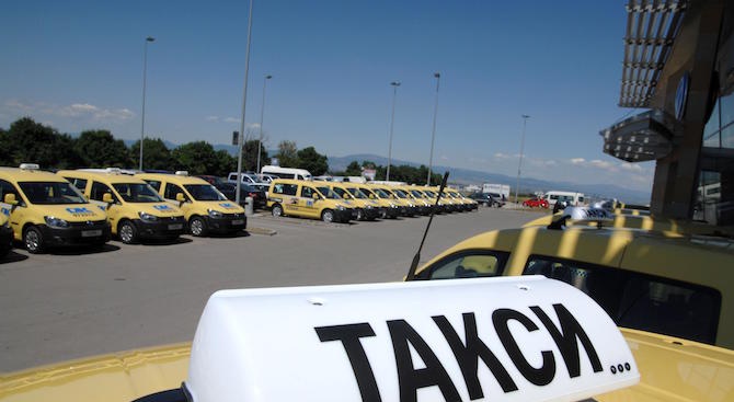 Вдигат цените на таксиметровите услуги в Балчик 