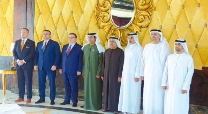 Сотир Цацаров и министър Маринов са на работно посещение в ОАЕ