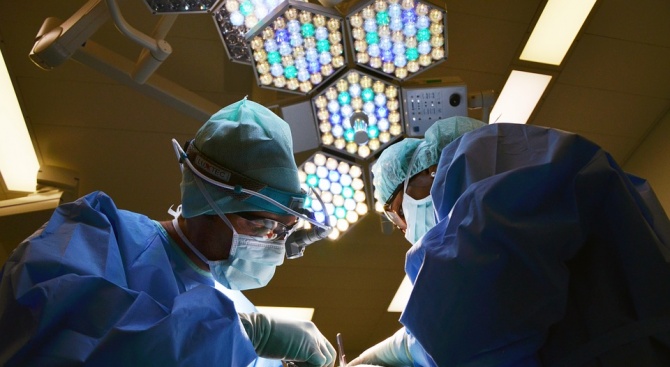 МЗ с амбиции в началото на 2021 г. в България да се проведе първата белодробна трансплантация