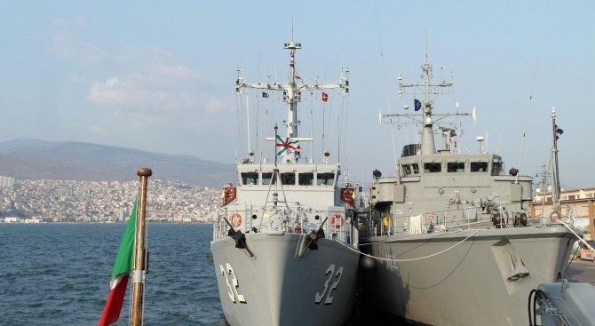 Кораби от Втората постоянна противоминна група на НАТО са на посещение във Варна