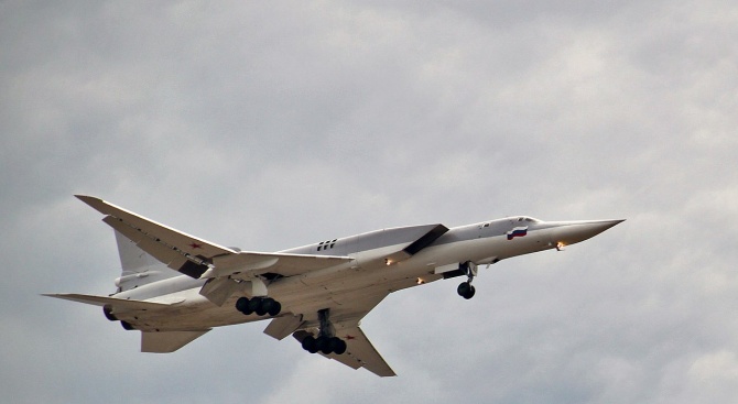 Русия разположи в Крим стратегически бомбардировачи Ту-22М3 
