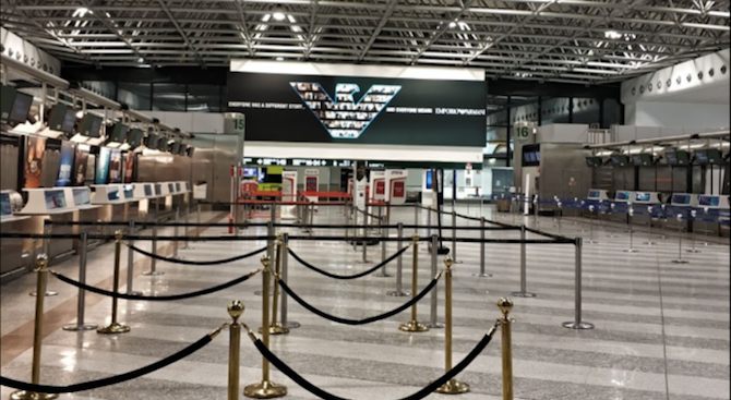 Дрон затвори летище Малпенса в Милано 