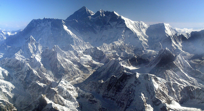 Индийски войници твърдят, че са намерили следи от Йети в Хималаите