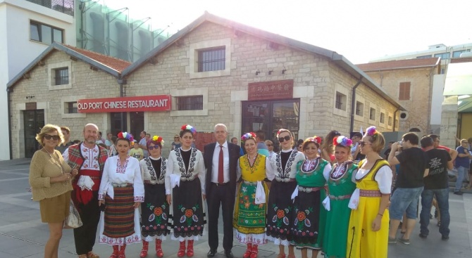 Екатерина Захариева поздрави българите в Кипър за фестивала "Соватчии"