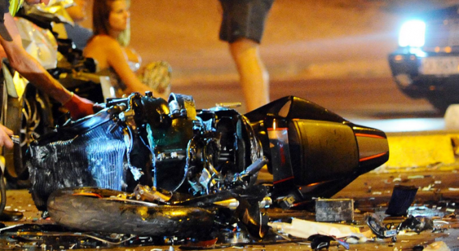 16-годишен мотоциклетист е с опасност за живота след катастрофа 