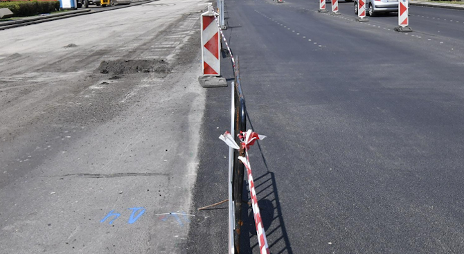В община Плевен ще бъдат ремонтирани близо 100 км пътища до края на лятото