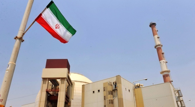 Иран възнамерява да поднови работата на реактора за тежка вода в Арак 