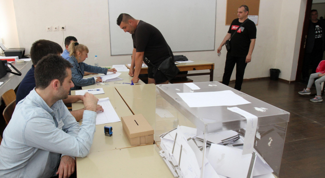  ВМРО и НФСБ ще се явят заедно на местните избори в Русе