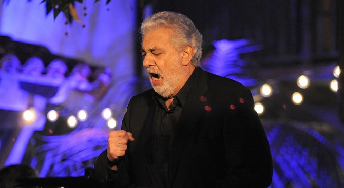 Пласидо Доминго вече няма да пее в Метрополитан опера заради обвиненията в тормоз
