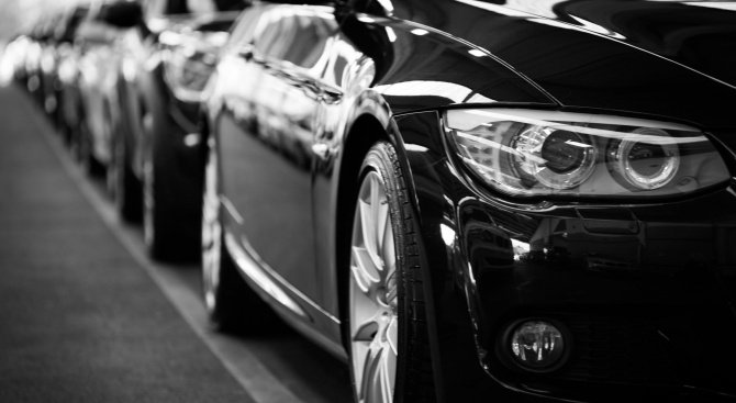 Съдът в Добрич наказа румънец, избегнал плащането на данъци за 97 автомобила