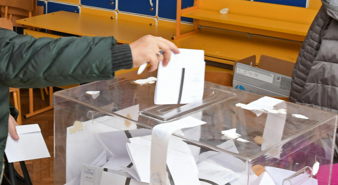  Избирателната активност в община Русе към 10,00 часа е 8,5 процента
