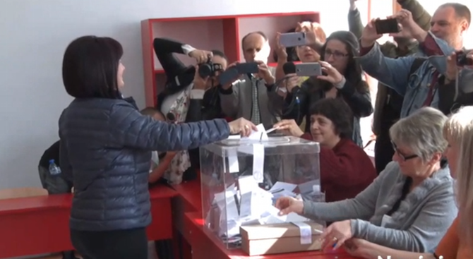 Караянчева: Не очаквайте да има парламентарни избори след тези местни такива
