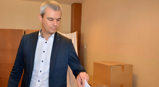 Костадин Костадинов: Не успяхме да убедим хората, че от изборите нещо зависи