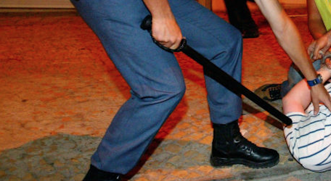 36-годишен удари служител на ОДБХ - Бургас с палка