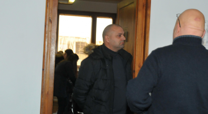 Съдът в Бургас оправда двама подсъдими за контрабанда на цигари