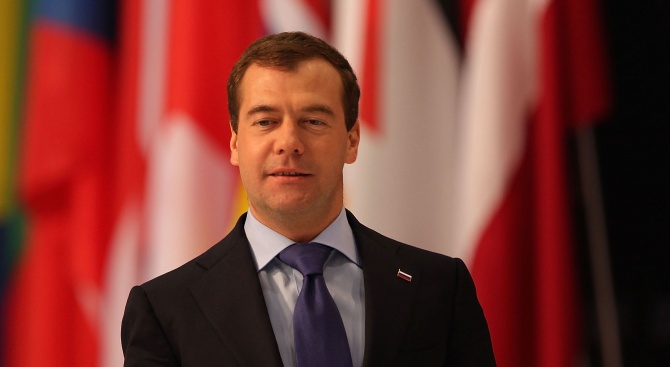 Дмитрий Медведев разкри как посрещне Нова година