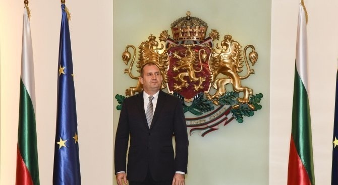Президентът с пожелание за здраве и радост във всяко българско семейство 
