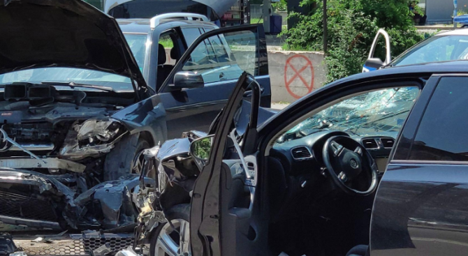 Катастрофа на пътя Хасково – Димитровград: Има ранен 