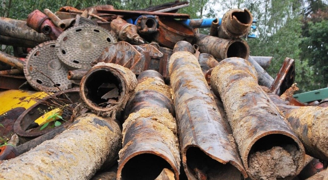 В община Батак назрява недоволство срещу стоварването на тонове боклуци