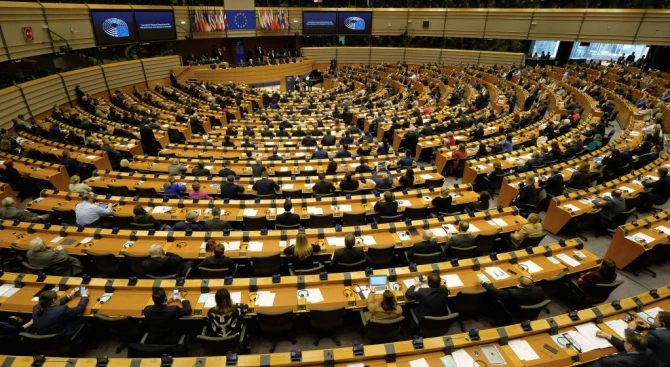 Започнаха дебатите в Европейския парламент ЕП за Брекзит предаде репортер