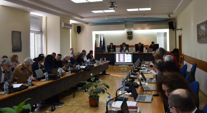 Общинските съветници в Ловеч прекратиха дейността на Общински пазари Ловеч ЕООД