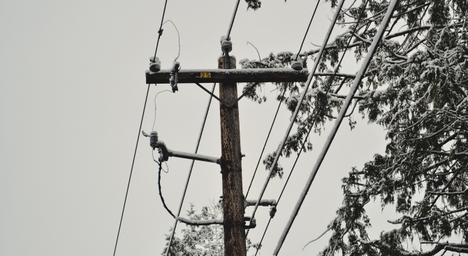Възстановено е електрозахранването в община Елена