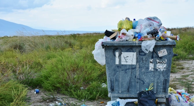 Ромите от блок Кармен в Казанлък почистиха боклуците си заради