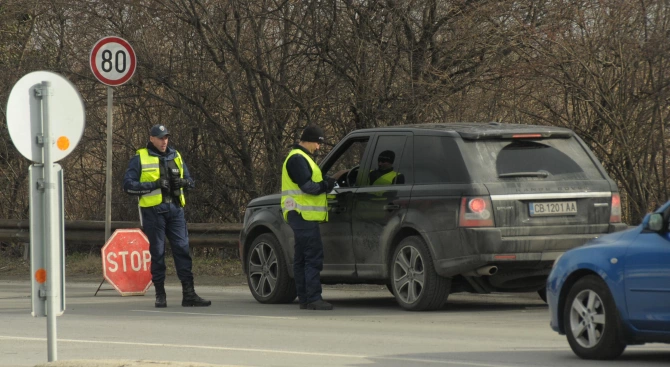 Специализирана полицейска операция срещу битовата престъпност се извършва в Бургас