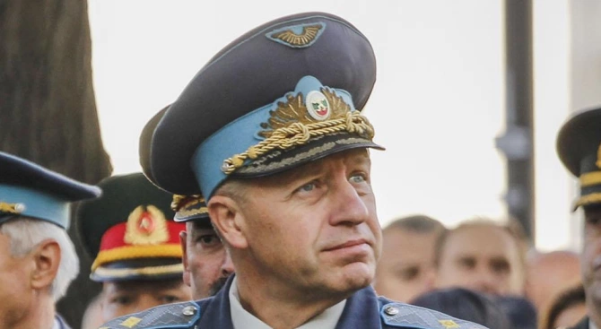 В доклада на началника на отбраната генерал Андрей Боцев който