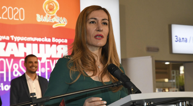 Министър Ангелкова ще открие годишната среща на Националния борд по туризъм