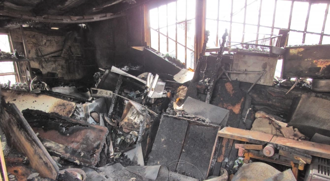 72 годишен мъж е загинал при пожар в дома си в