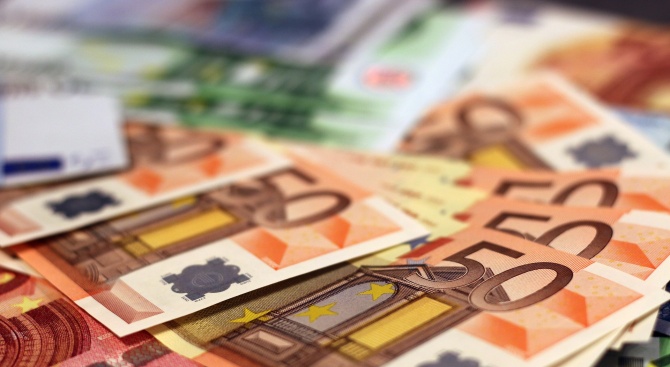 Исторически максимум на курса на еврото спрямо румънската лея