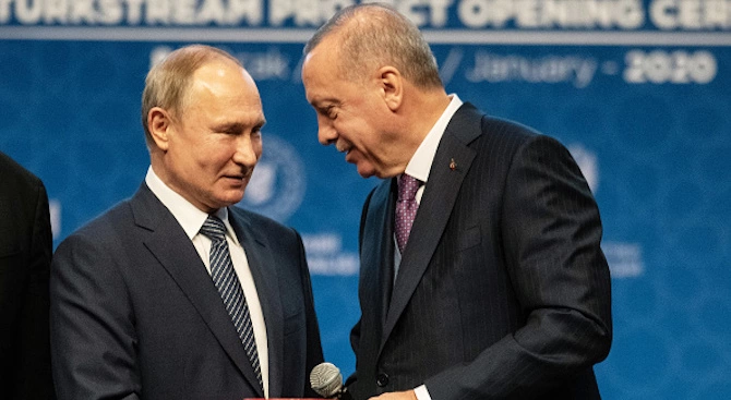Турция поиска Русия да оттегли подкрепата си за режима в