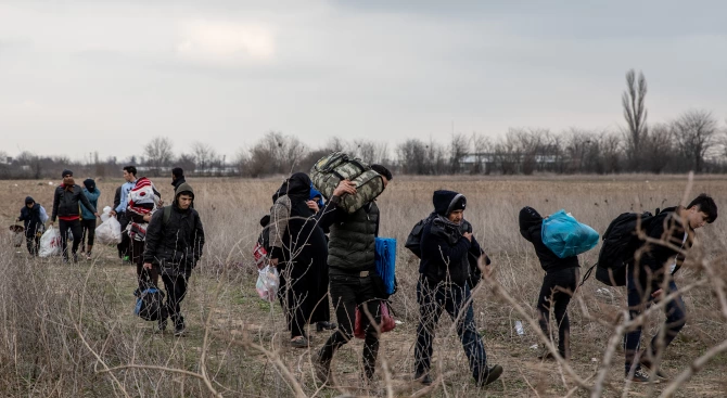 Първата по голяма група мигранти от гръцко турската граница вече е пристигнала