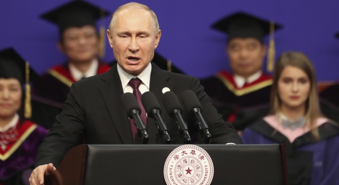 Експерт: Владимир Путин ще запази влиянието дори и да се оттегли от властта