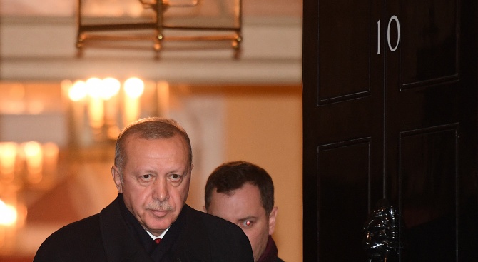 Tермокамера пази Ердоган в турския парламент